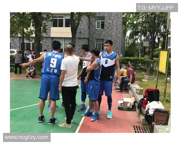 篮球魅力无限:从街头竞技到职业赛场的热血征程与精神传承 篮球魅力无限:从街头竞技到职业赛场的热血征程与精神传承